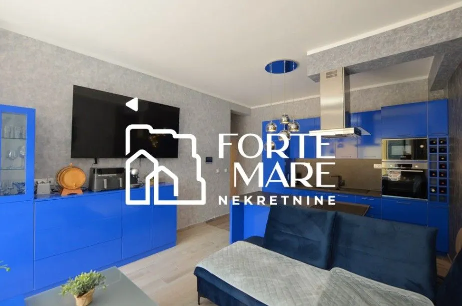 Sale, two bedroom apartment, 66m², Đenovići, Herceg Novi