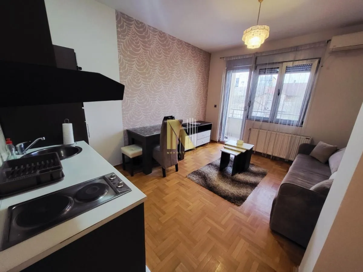 Rent, studio apartment, 24m², Centar, Novi Sad