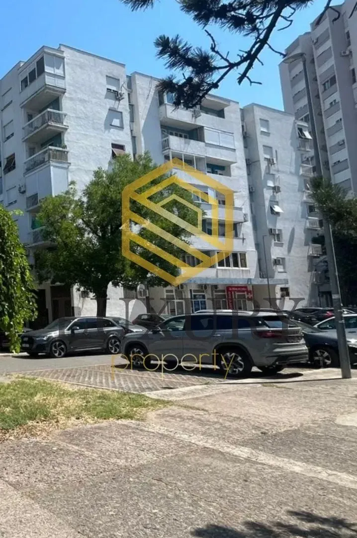 Prodaja, trosoban stan, 95m², Preko Morače, Podgorica