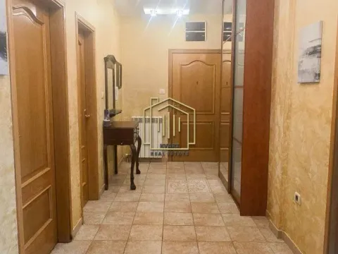 Izdavanje, trosoban stan, 109m², Preko Morače, Podgorica - image 5