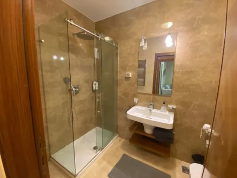 Izdavanje, dvosoban stan, 63m², Centar, Podgorica - image 9