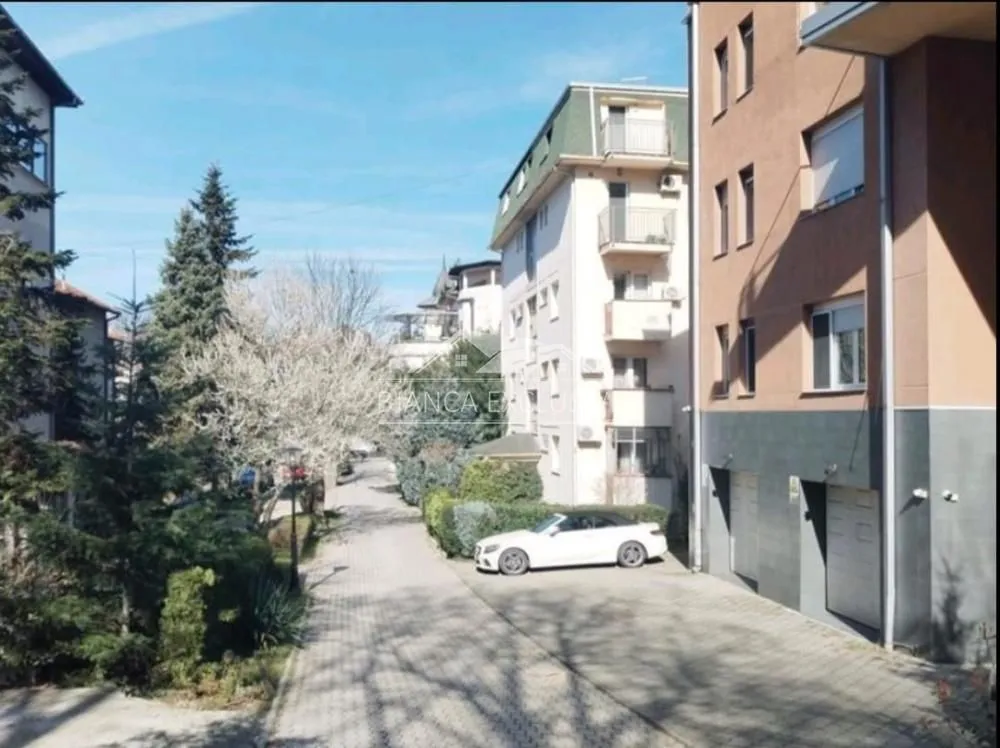 Sale, three bedroom apartment, 126m², Savski Venac, Beograd