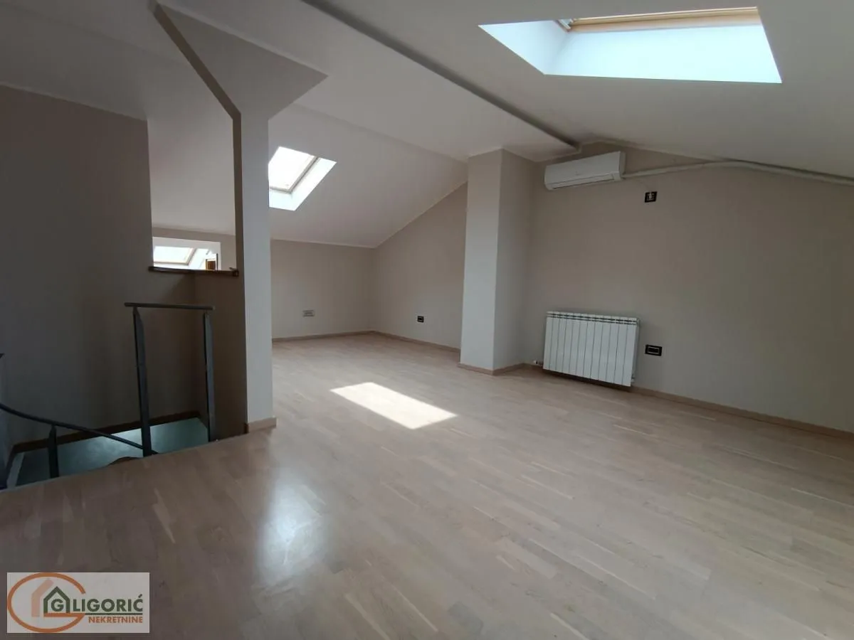 Prodaja, stan, 145m², Centar, Pančevo