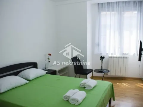 Rent, three bedroom apartment, 89m², Stari Grad, Beograd - image 10