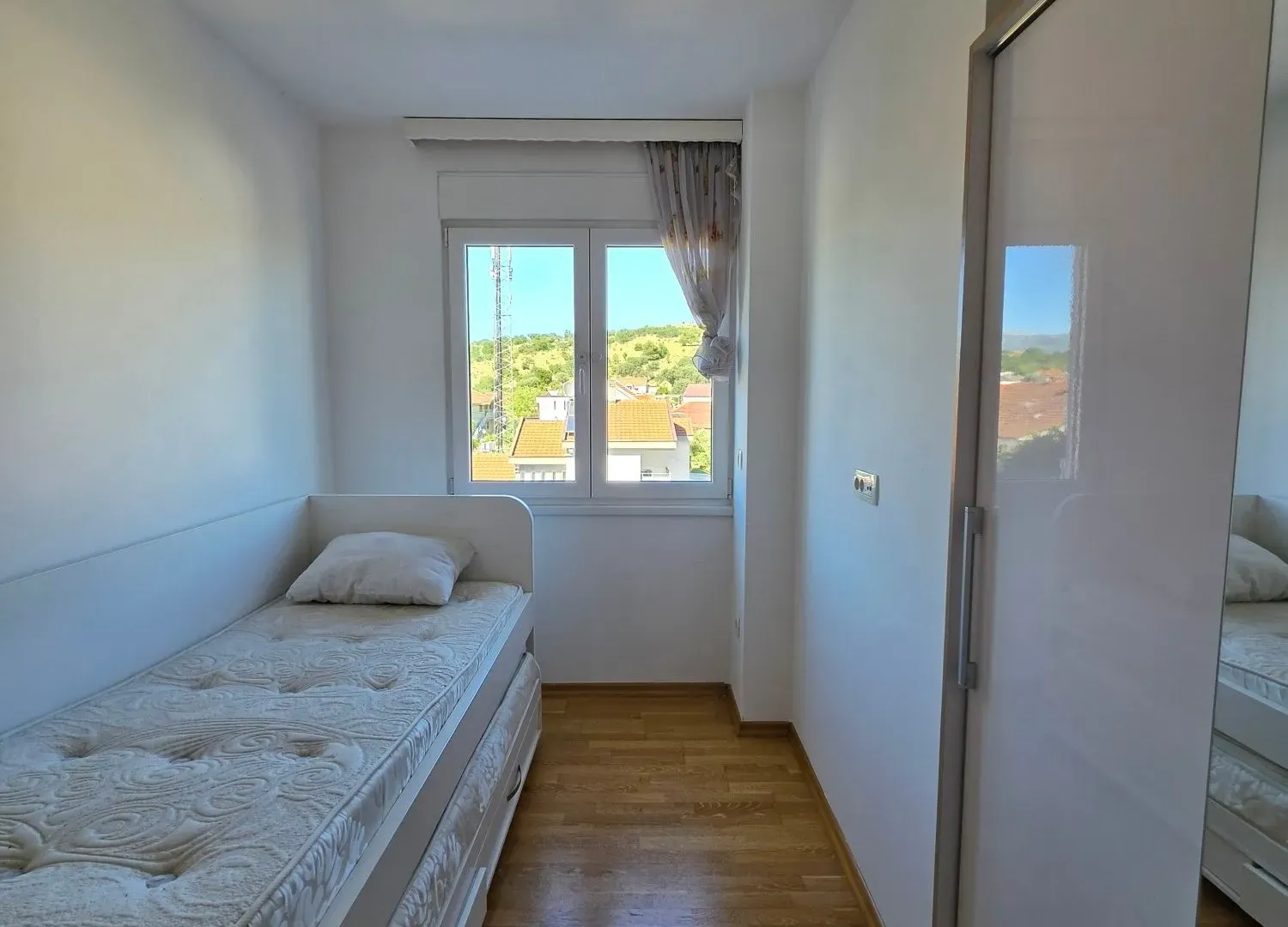 Izdavanje, jednosoban stan, 62m², Dalmatinska ulica, Podgorica