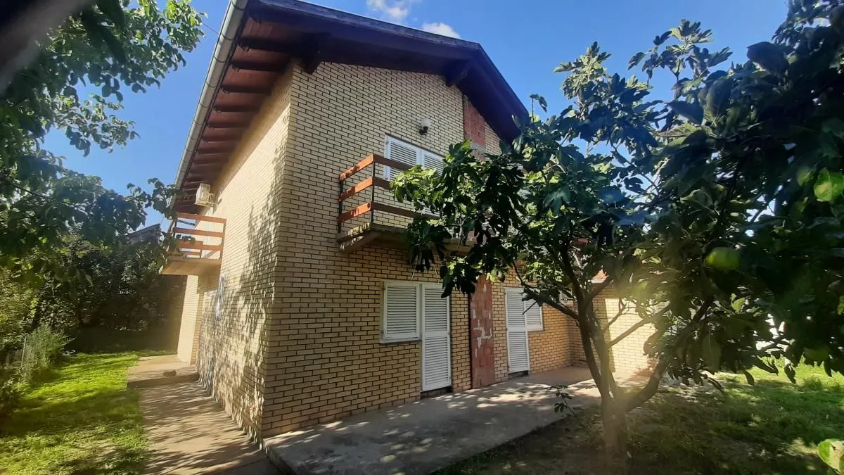 Prodaja, kuća, 200m², Adice, Novi Sad Sve Podlokacije