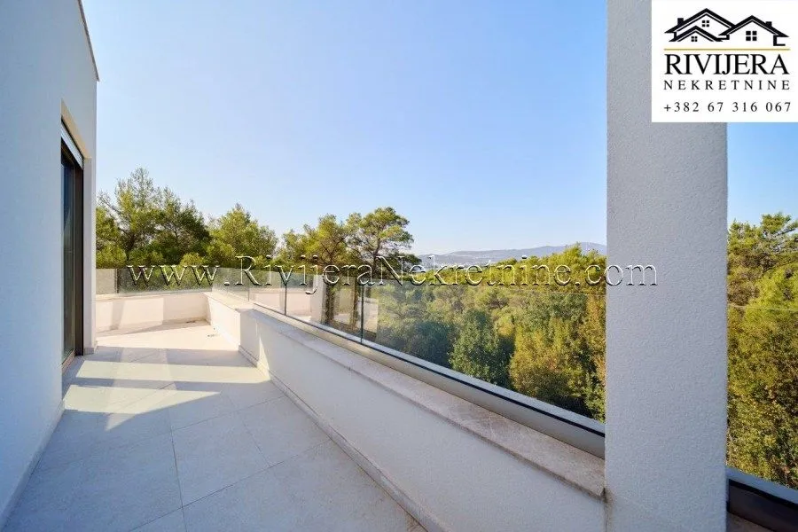 Prodaja, dvosoban stan, 111m², Mrčevac, Tivat