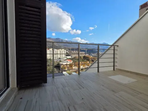 Sale, two bedroom apartment, 82m², Bečići, Budva - image 10