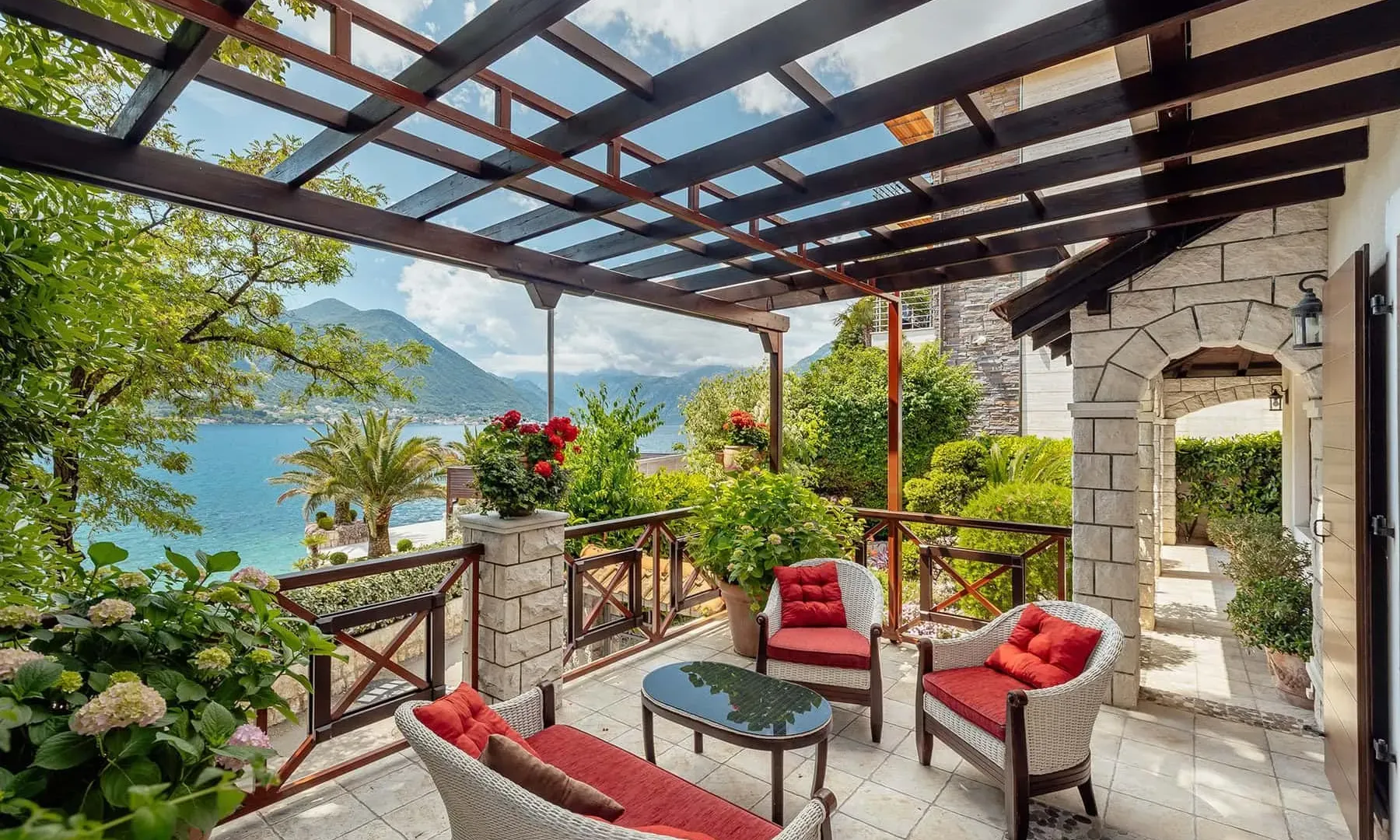 Sale, house, 354m², Kotor, Crna Gora