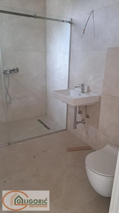 Prodaja, stan, 236m², Zemun Sve Podlokacije, Beograd