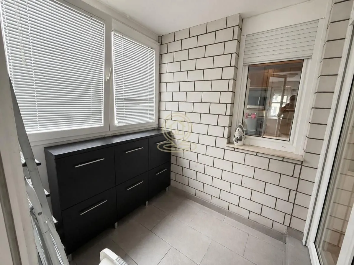 Sale, three bedroom apartment, 90m², Autokomanda, Voždovac Sve Podlokacije