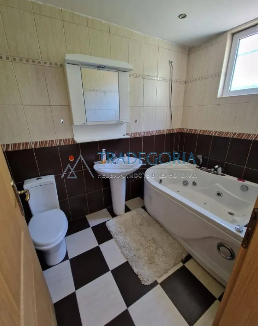 Prodaja, trosoban stan, 90m², Petrovac, Budva
