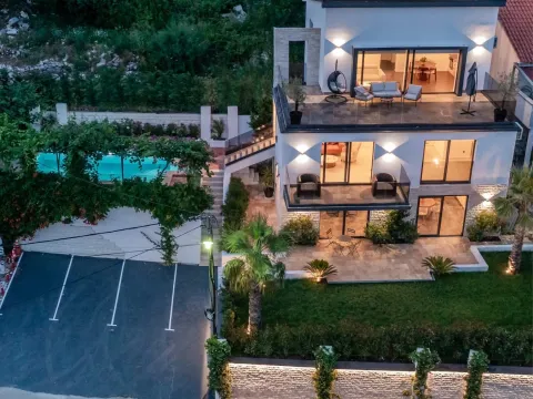 Rent, house, 300m², Markovići, Budva