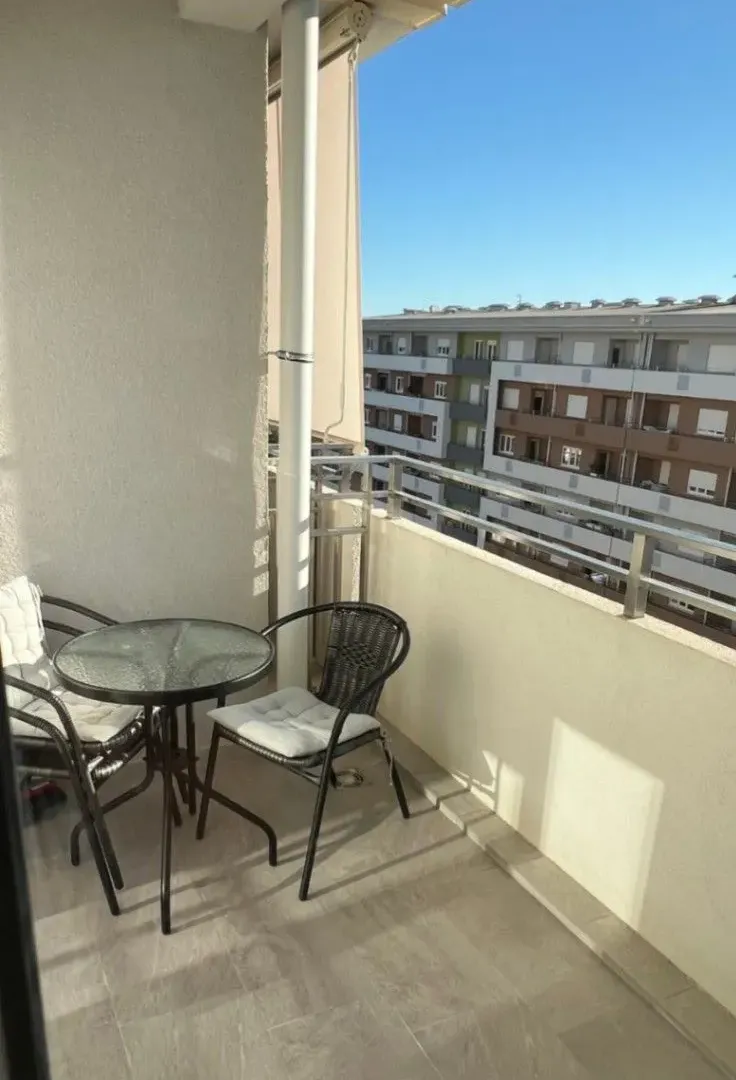 Prodaja, jednosoban stan, 49m², Central Point, Podgorica