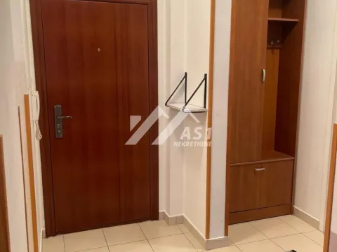 Izdavanje, jednosoban stan, 40m², Rotkvarija, Novi Sad Sve Podlokacije - image 5