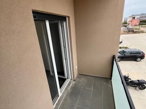 Prodaja, jednosoban stan, 38m², Zabjelo, Podgorica - image 12