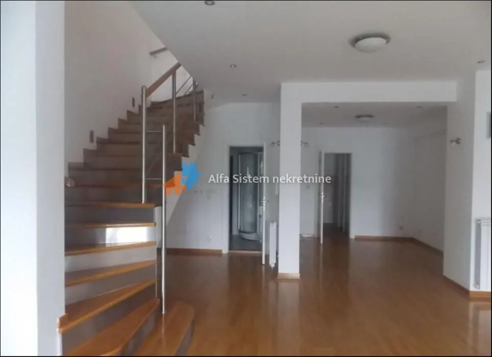 Rent, house, 200m², Savski Venac, Beograd