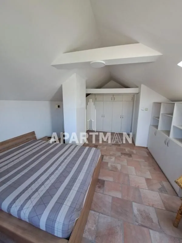 Sale, house, 140m², Voždovac Sve Podlokacije, Beograd