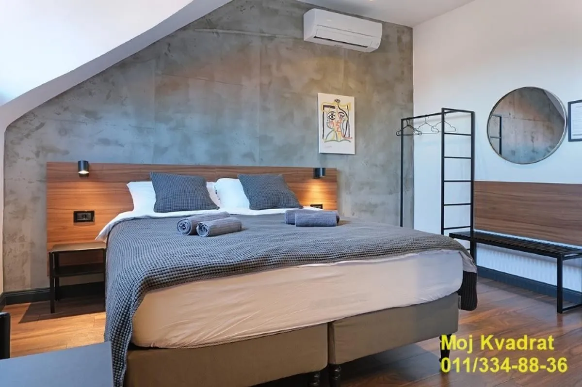 Prodaja, četvorosoban stan, 109m², Zemun Centar, Zemun Sve Podlokacije