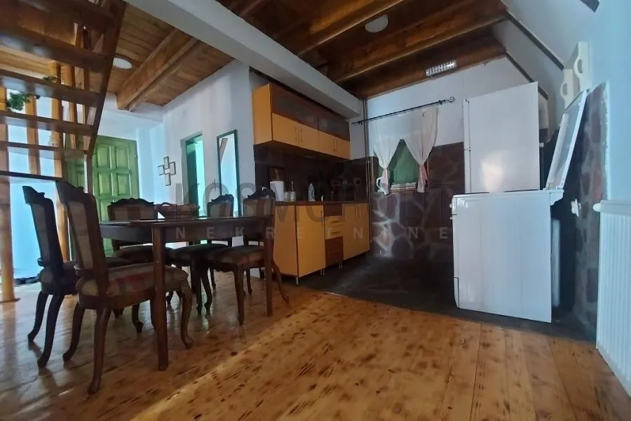 Prodaja, kuća, 160m², Kraljevi Čardaci, Kopaonik