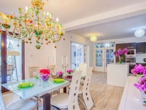 Sale, house, 358m², Podkošljun, Budva