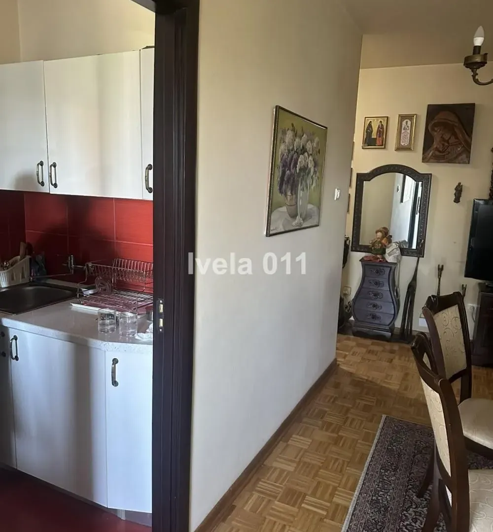 Izdavanje, dvosoban stan, 56m², Brace Jerković, Voždovac Sve Podlokacije