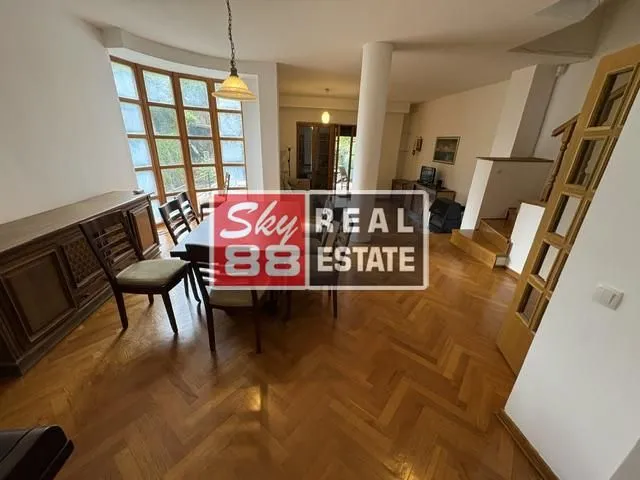 Rent, house, 250m², Savski Venac, Beograd