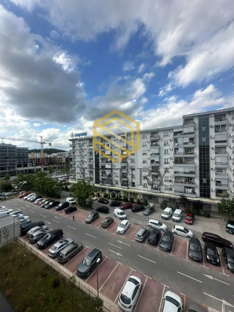 Izdavanje, jednosoban stan, 41m², Pobrežje, Podgorica