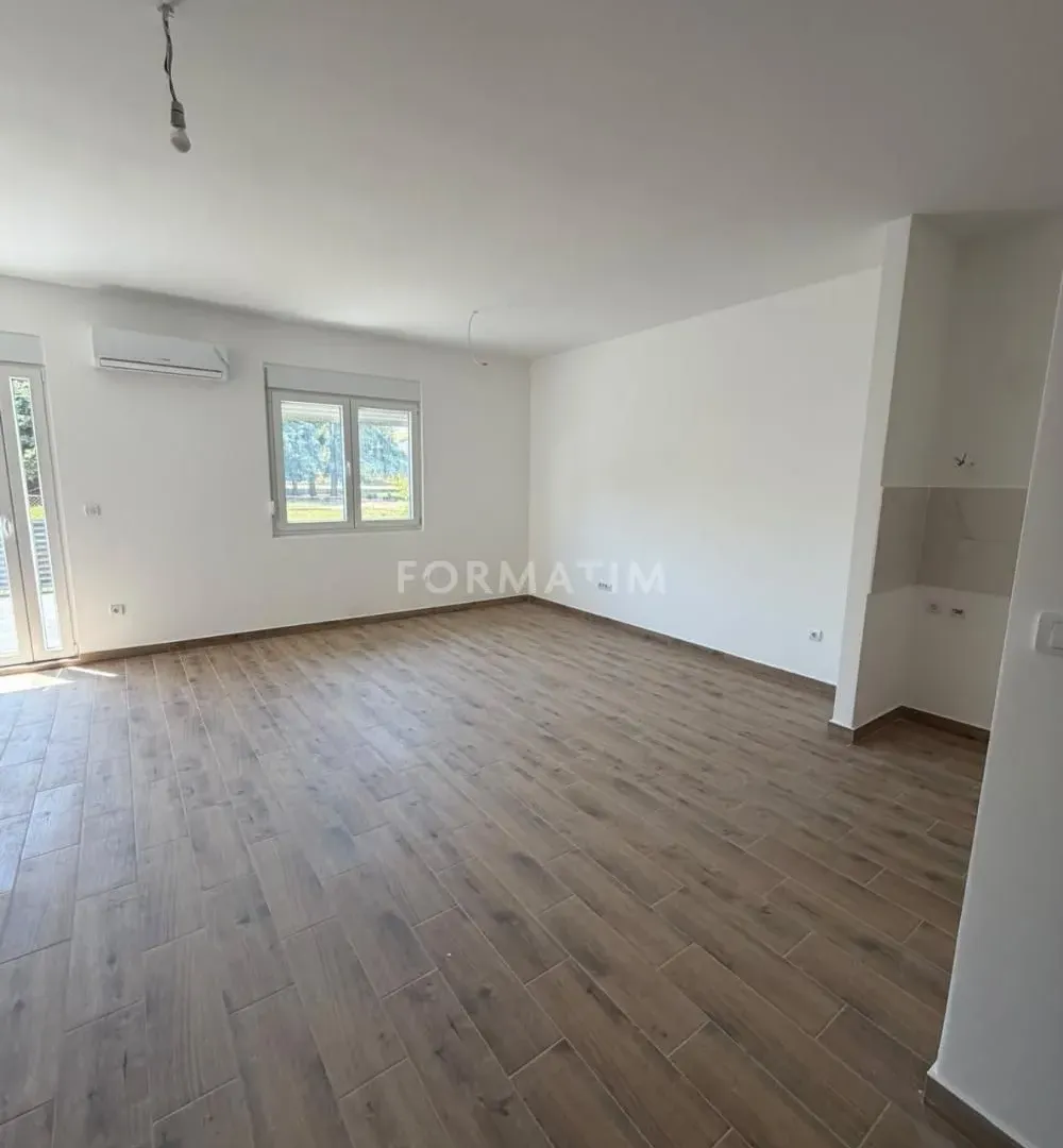 Prodaja, dvosoban stan, 55m², Zemun Novi Grad, Zemun Sve Podlokacije