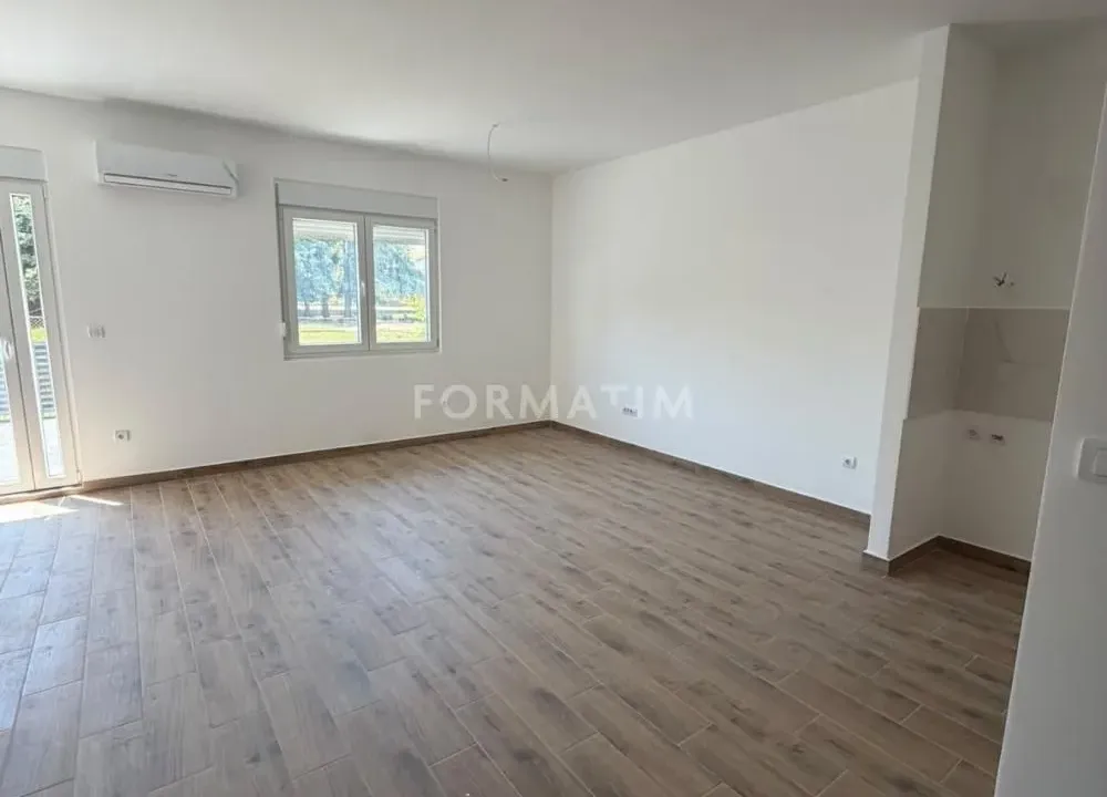 Prodaja, dvosoban stan, 55m², Zemun Novi Grad, Zemun Sve Podlokacije