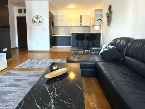 Rent, apartment, 64m², City Kvart, Podgorica - image 3