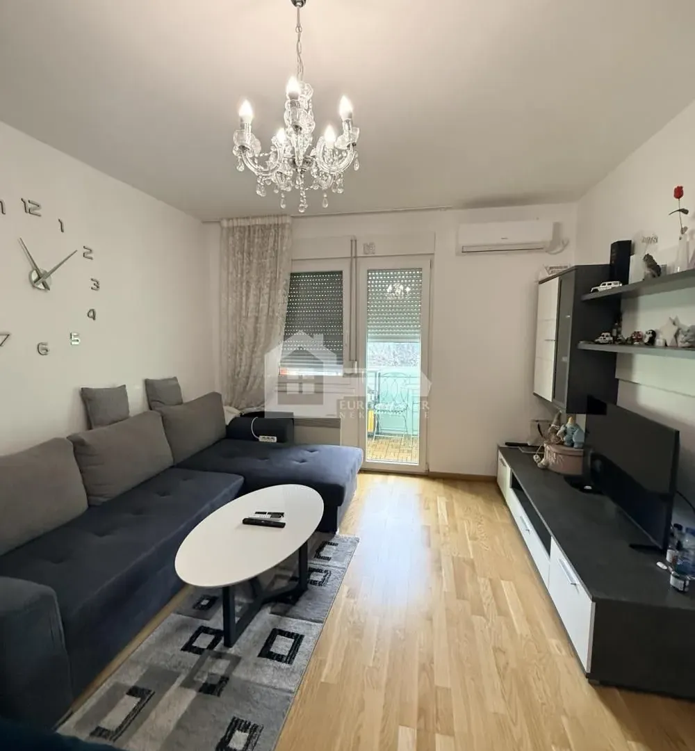 Sale, one bedroom apartment, 40m², Brace Jerković, Voždovac Sve Podlokacije