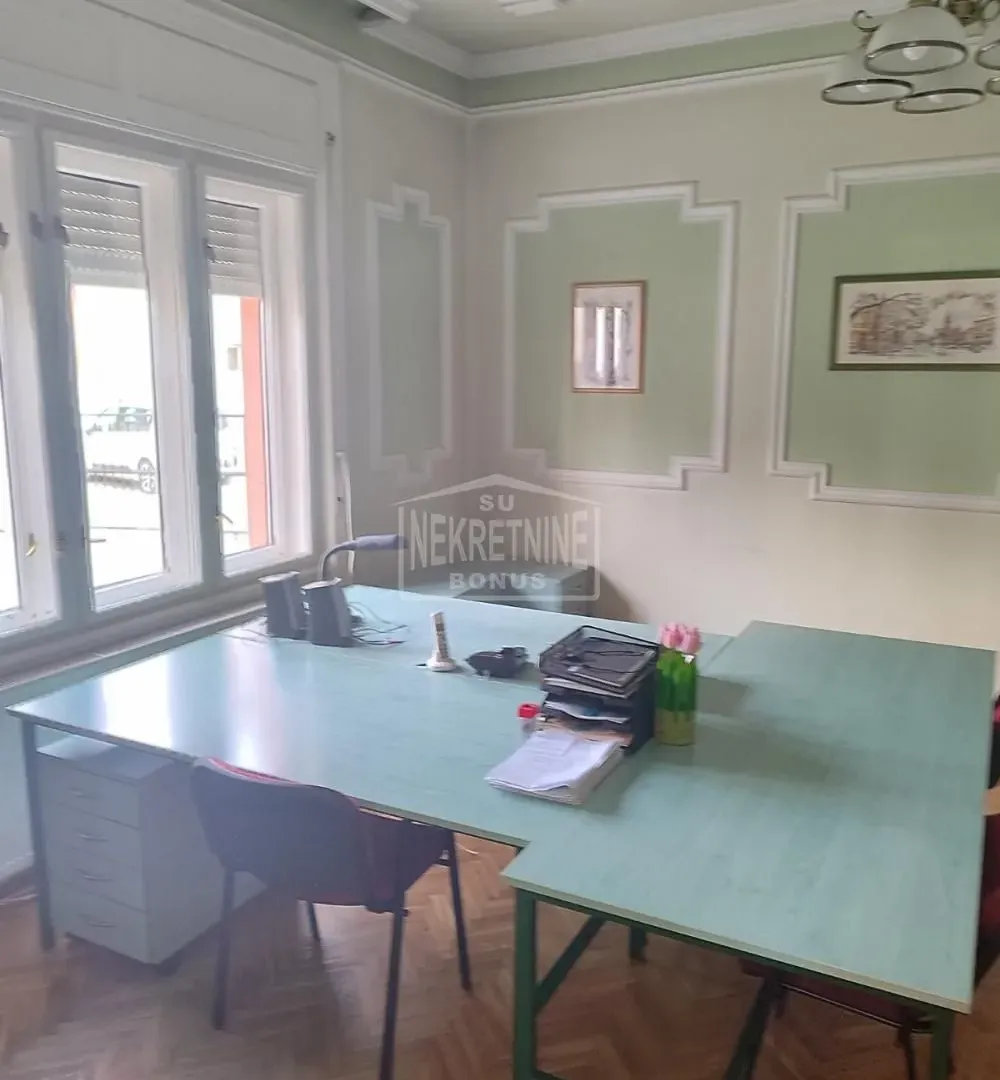 Prodaja, kuća, 388m², Centar, Subotica