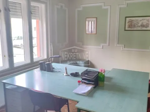 Prodaja, kuća, 388m², Centar, Subotica - image 13