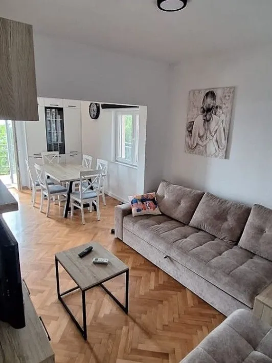 Rent, two bedroom apartment, 80m², Tripovići, Tivat