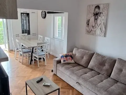 Rent, two bedroom apartment, 80m², Tripovići, Tivat