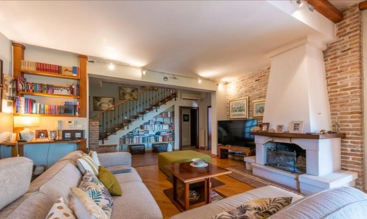 Prodaja, kuća, 305m², Orahovac, Kotor