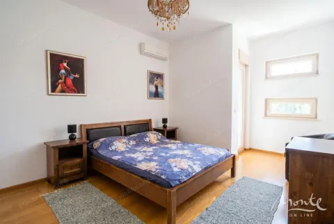 Sale, three bedroom apartment, 98m², Bečići, Budva - image 13