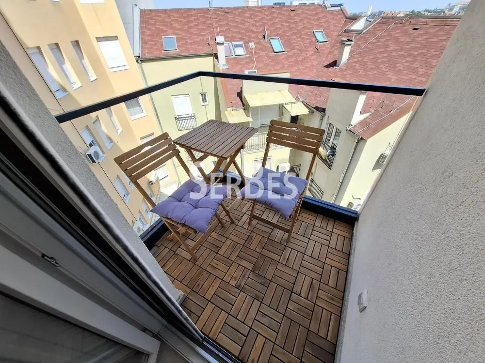 Izdavanje, dvosoban stan, 42m², Bulevar Oslobodjenja, Novi Sad Sve Podlokacije