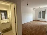 Prodaja, trosoban stan, 106m², Stari Aerodrom, Podgorica - image 4