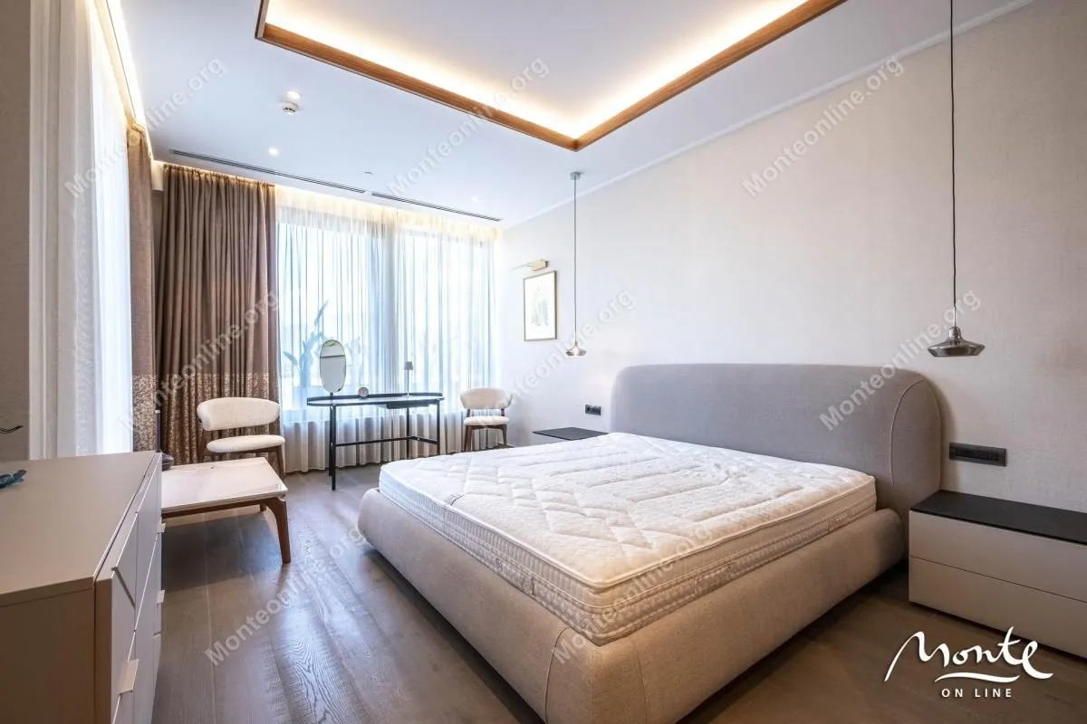 Prodaja, trosoban stan, 230m², Bogišići, Tivat