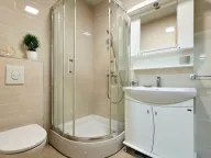 Izdavanje, stan, 64m², City Kvart, Podgorica - image 8