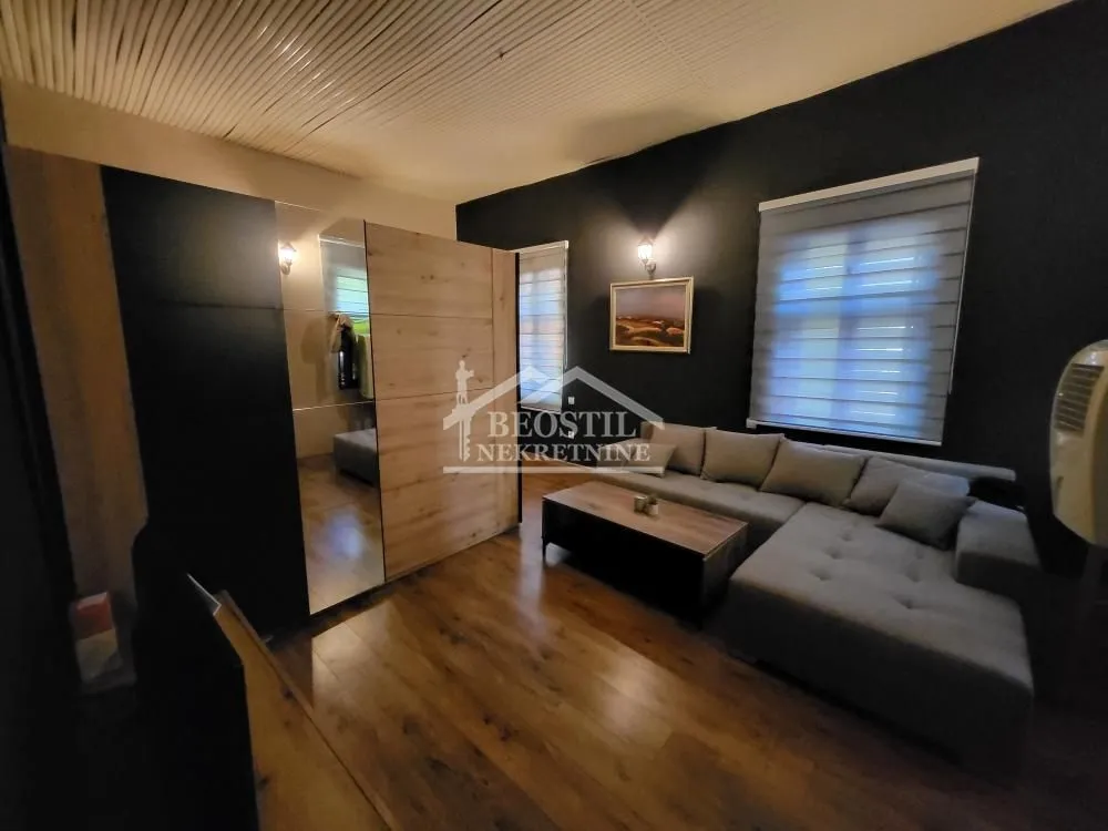 Prodaja, ugostiteljski objekat, 1243m², Lužnice, Kragujevac
