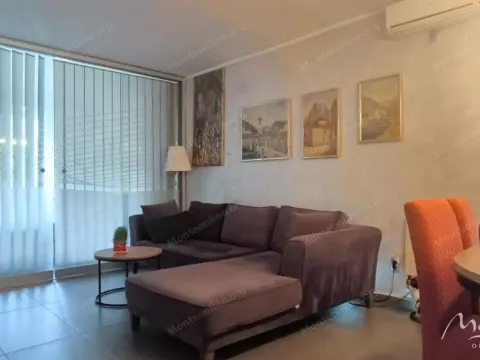 Prodaja, dvosoban stan, 54m², Dobrota, Kotor - image 4