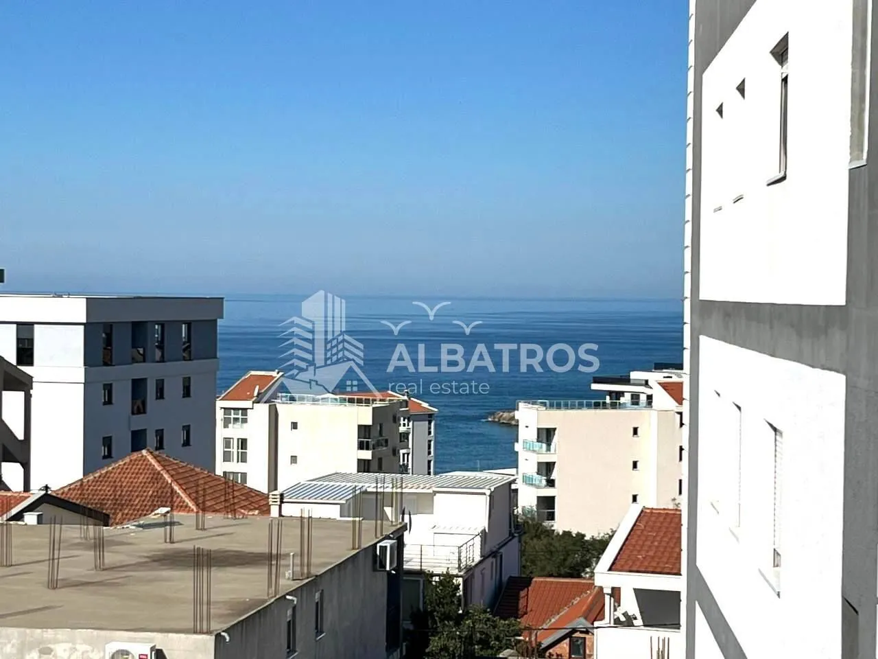 Prodaja, jednosoban stan, 68m², Dobre Vode, Bar