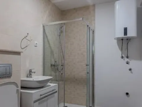 Sale, studio apartment, 36m², Bečići, Budva - image 10