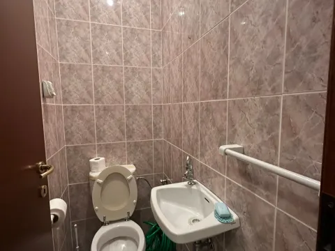 Izdavanje, dvosoban stan, 103m², Stari Aerodrom, Podgorica - image 9