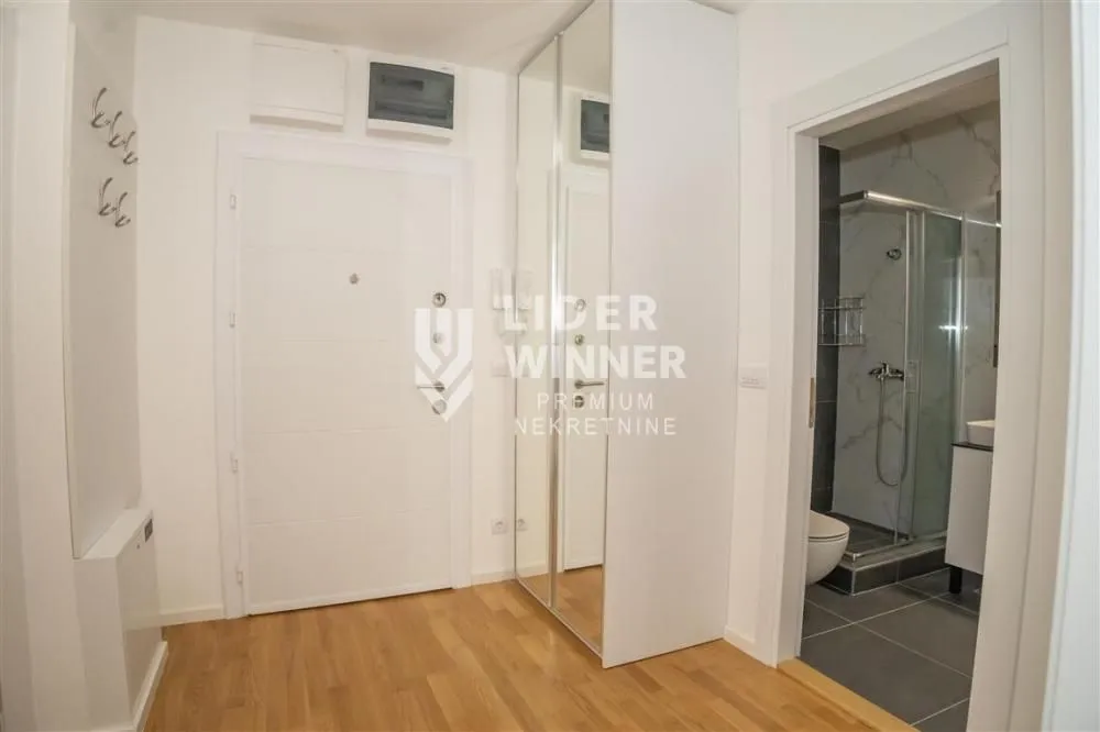 Sale, three bedroom apartment, 67m², Višnjička Banja, Palilula Sve Podlokacije