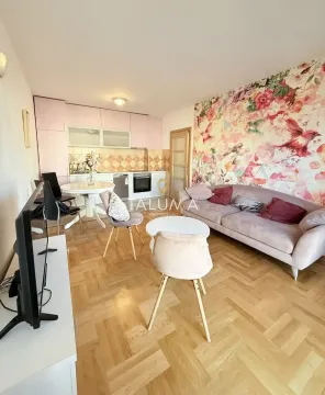 Izdavanje, jednosoban stan, 38m², Stari Aerodrom, Podgorica - image 1