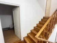 Izdavanje, trosoban stan, 200m², Kalimanj, Tivat - image 9